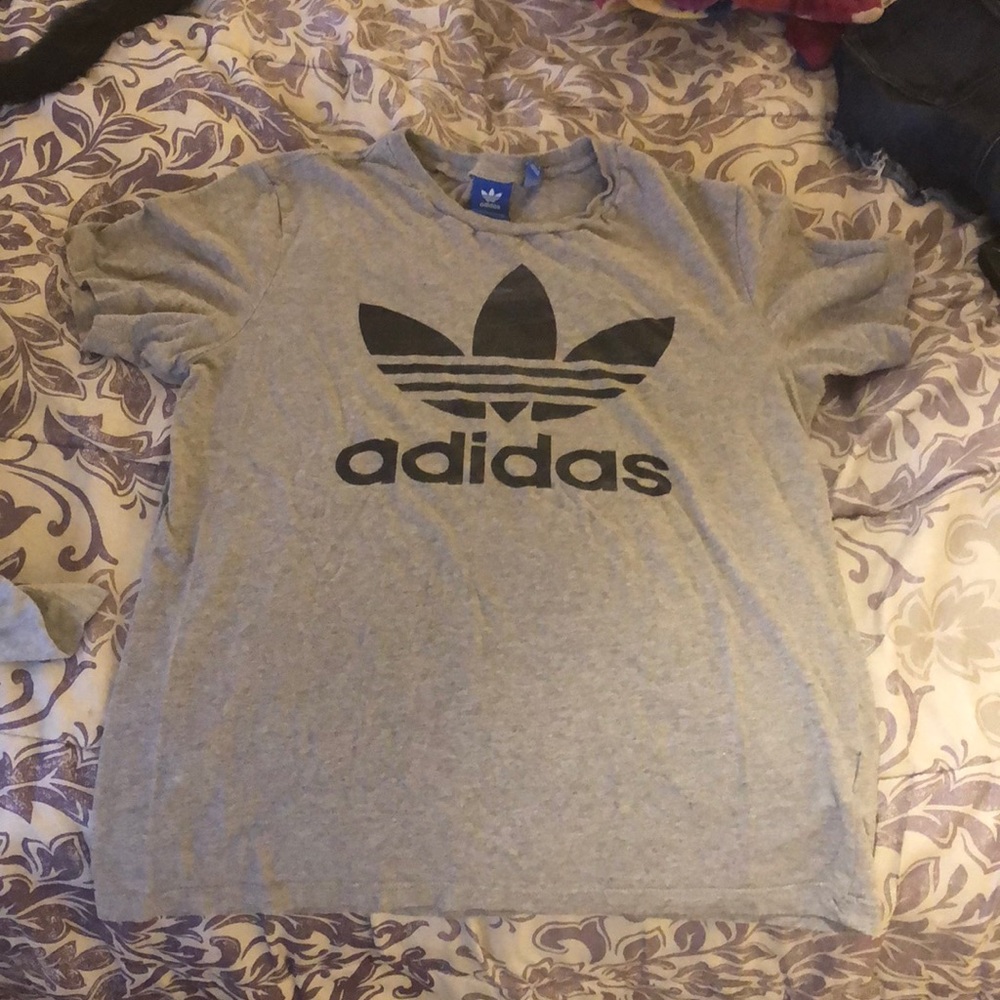 Adidas T-shirt